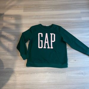 Gap crewneck sweater